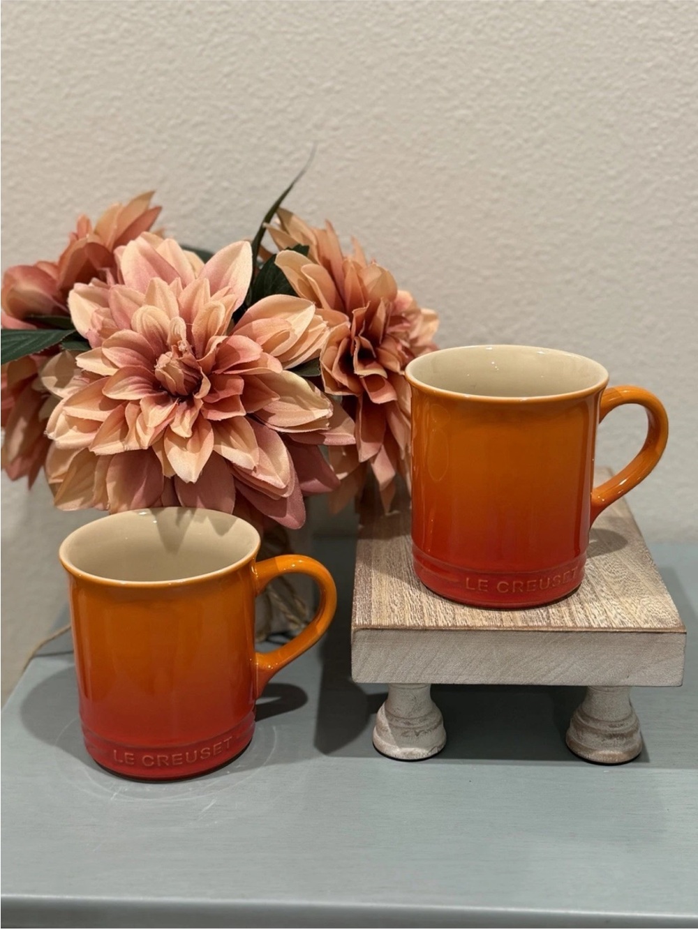 Le Creuset Stoneware Vancouver
Coffee Mugs Flame Orange 14oz. Set of
2 - NWT
